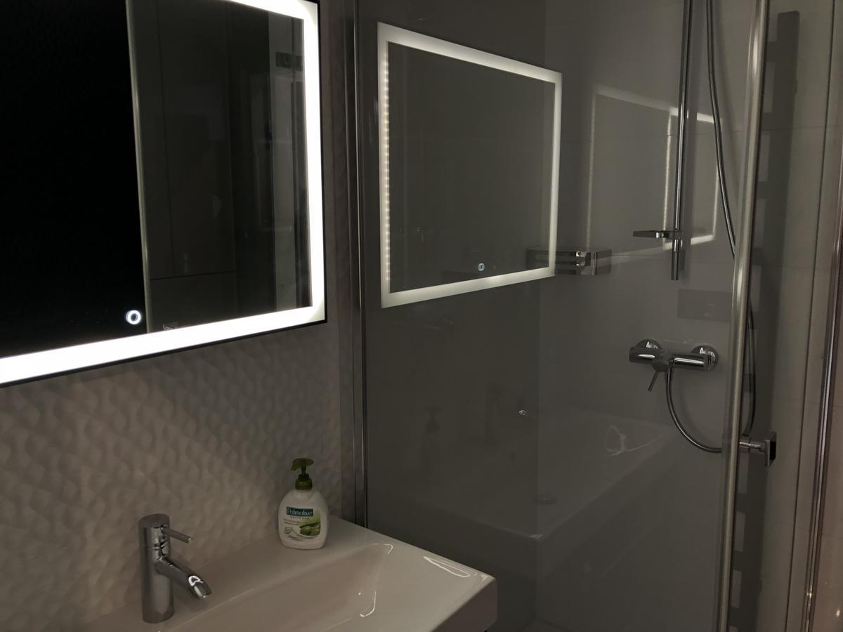 Bon Apetit Apartament Lviv Kültér fotó