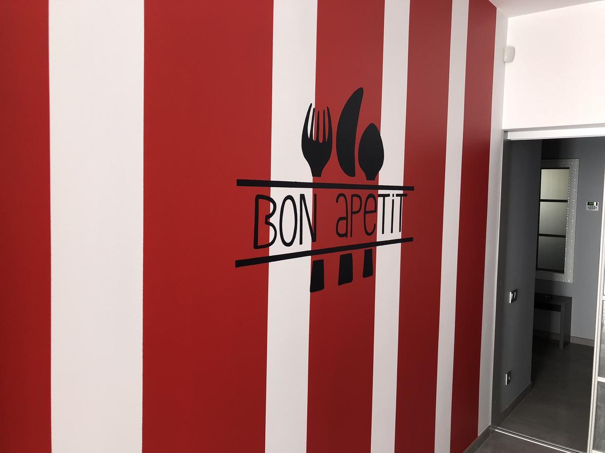 Bon Apetit Apartament Lviv Kültér fotó