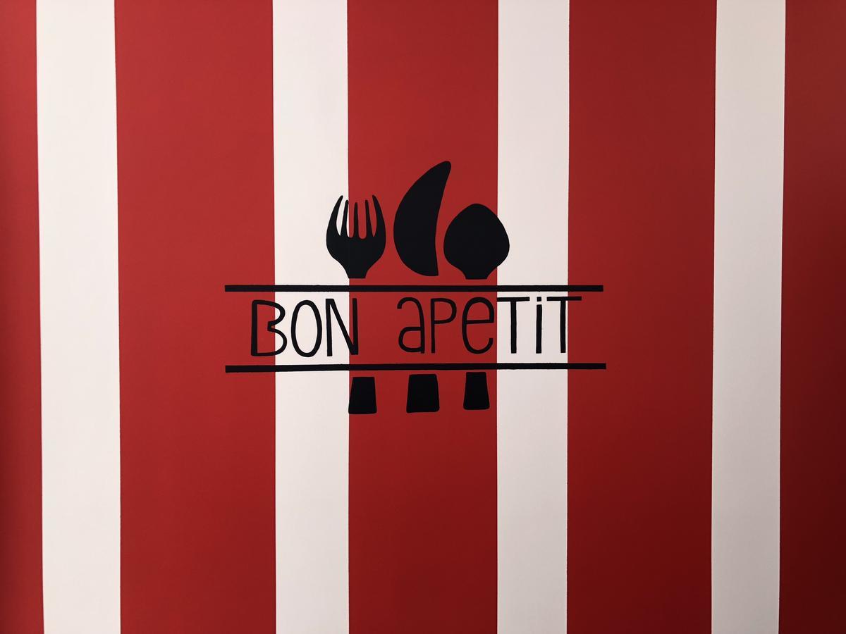 Bon Apetit Apartament Lviv Kültér fotó